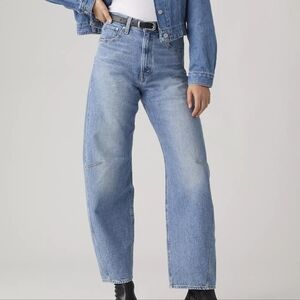 NWT Levi's Cinch Barrel Jeans Medium Wash Size 27